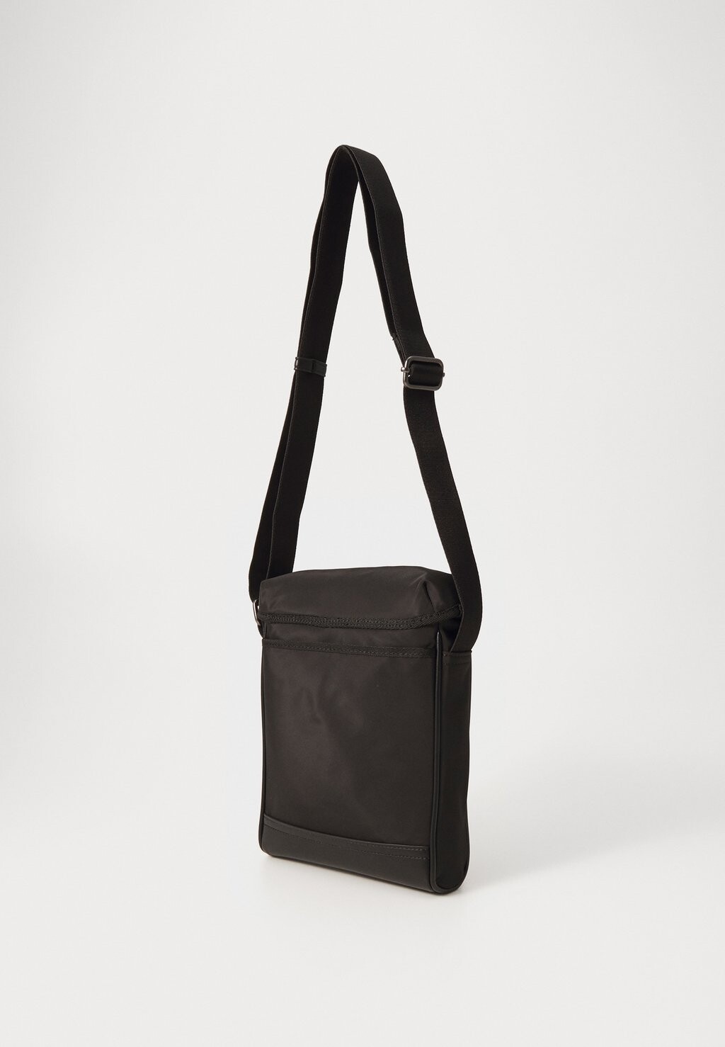 Сумка через плечо REPORTER Calvin Klein Jeans, черный 
Сумка через плечо REPORTER Calvin Klein Jeans, черный