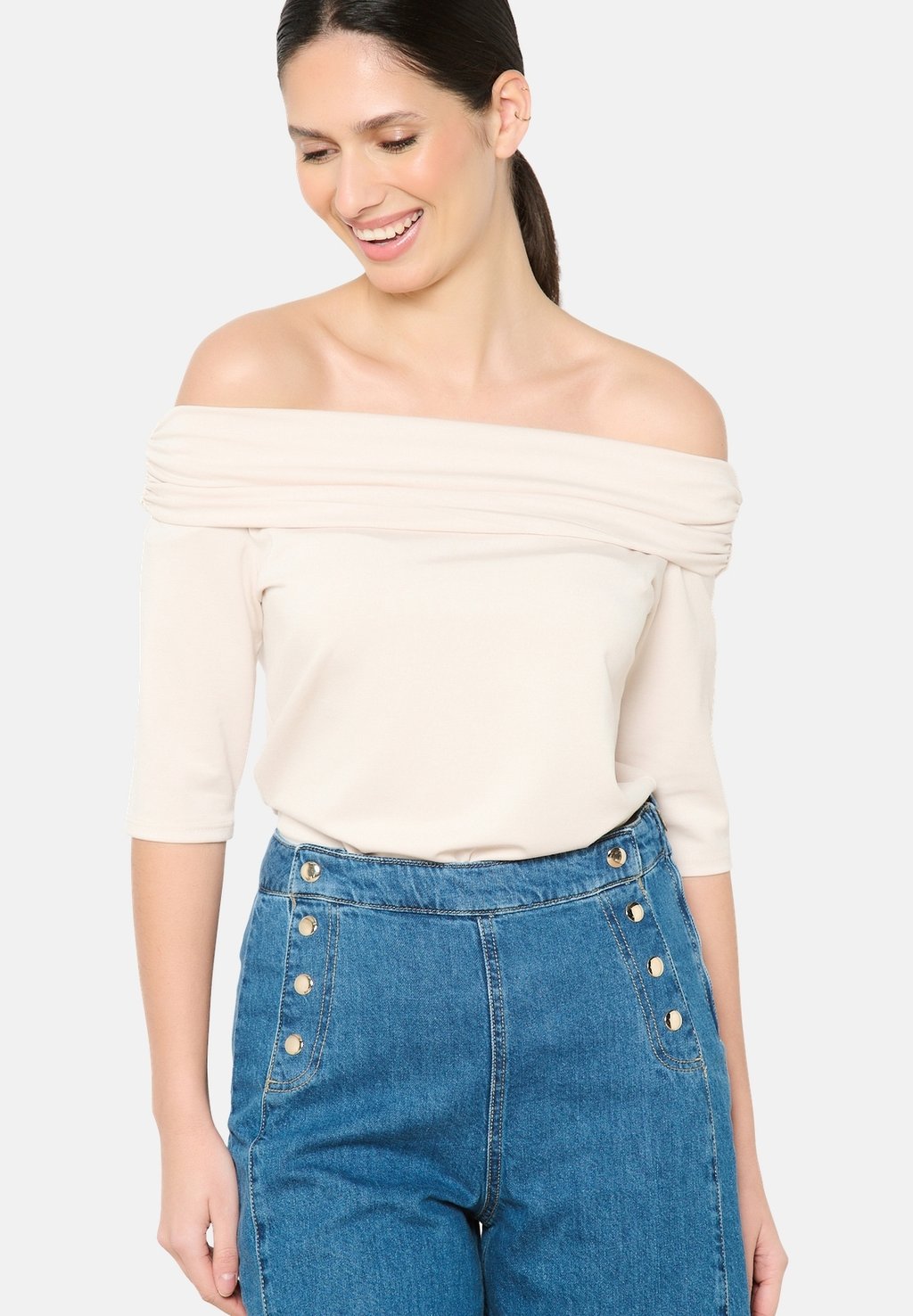 Футболка с принтом OFF-SHOULDER LolaLiza, бежевый 
Футболка с принтом OFF-SHOULDER LolaLiza, бежевый