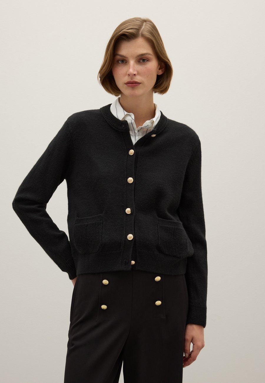 Кардиган PIOMBO REGULAR FIT WITH BUTTONS, Gunmetal
Кардиган PIOMBO REGULAR FIT WITH BUTTONS, Gunmetal