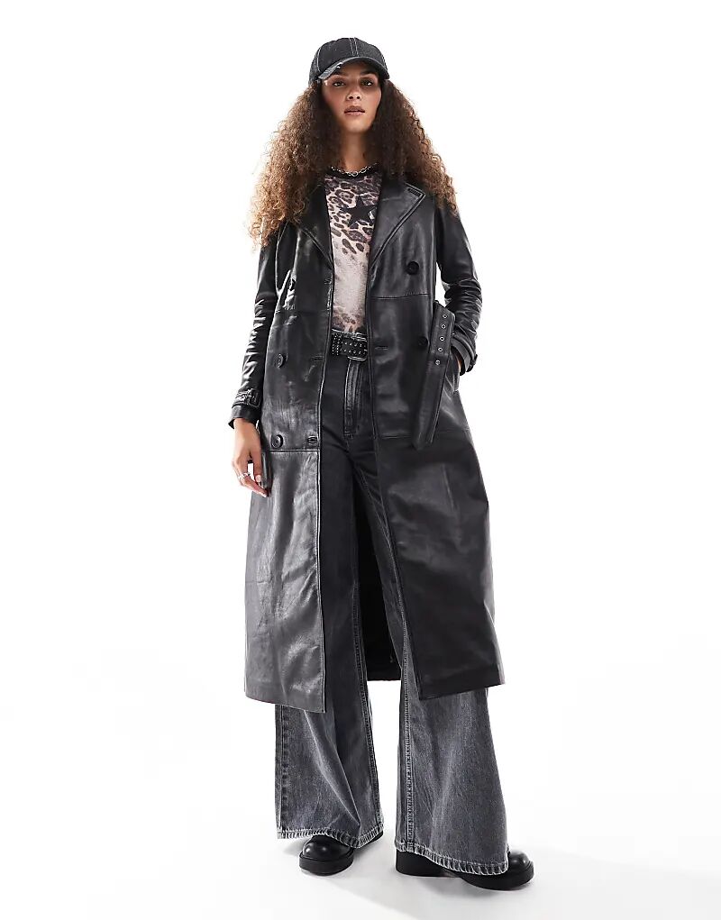 Тренчкот Barneys Originals из натуральной кожи черного цвета
Тренчкот Barneys Originals из натуральной кожи черного цвета