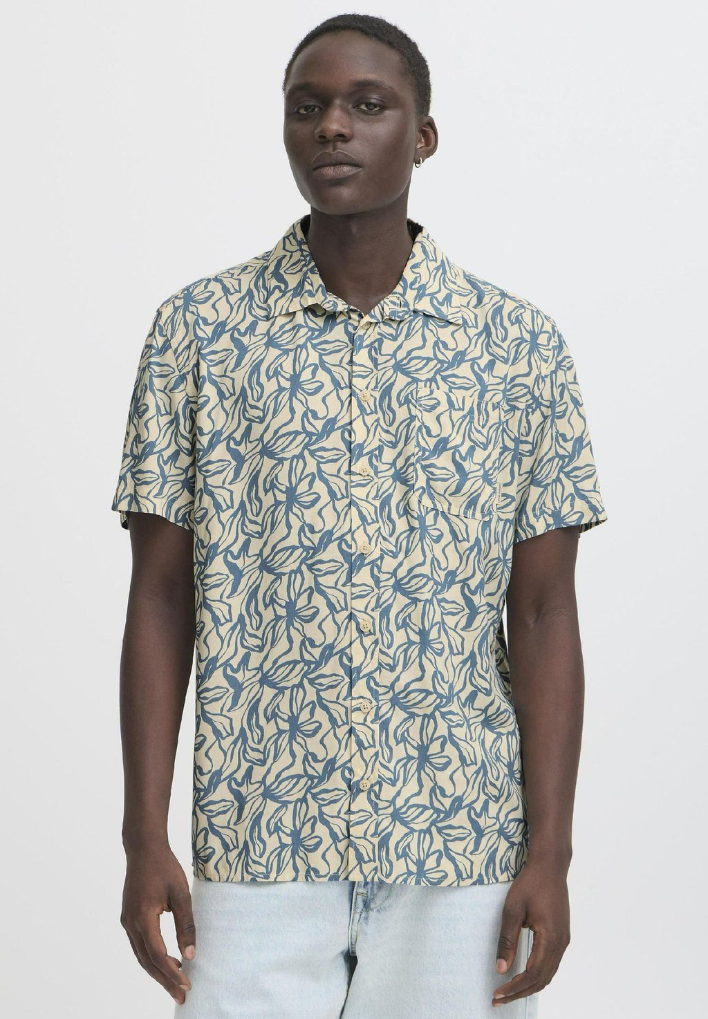 Рубашка BHAVIAN Blend, синий
Рубашка BHAVIAN Blend, синий