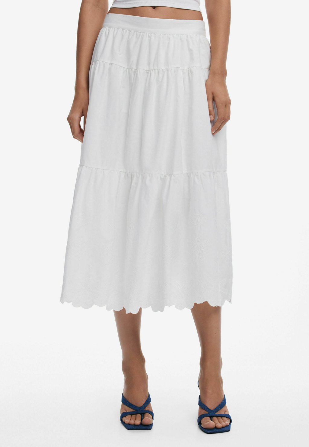 Юбка А-силуэта EMBROIDERED Desigual, белый
Юбка А-силуэта EMBROIDERED Desigual, белый