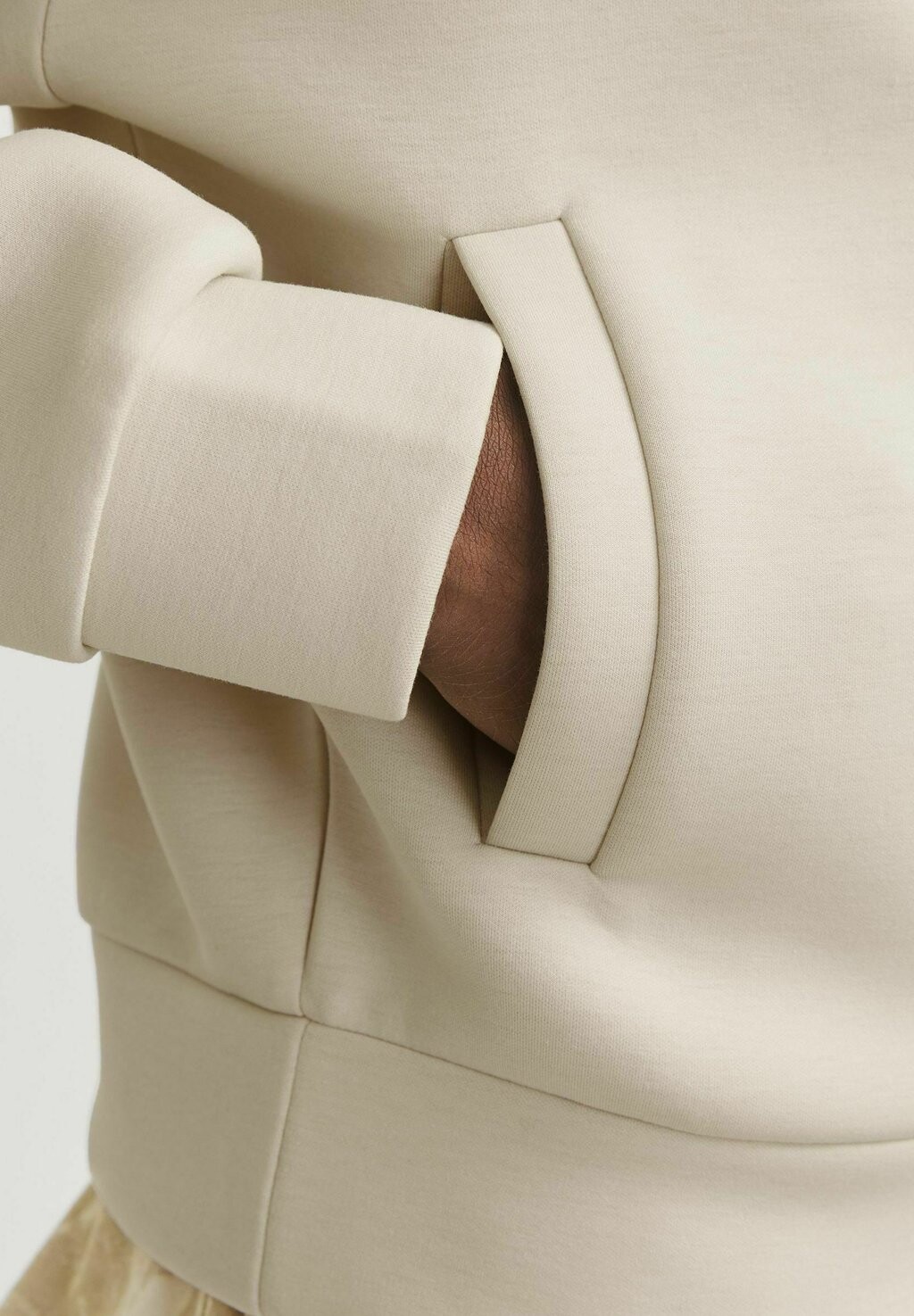 Толстовка на молнии JCOKINETIC HIGH NECK ZIP Jack & Jones, молочный
Толстовка на молнии JCOKINETIC HIGH NECK ZIP Jack & Jones, молочный