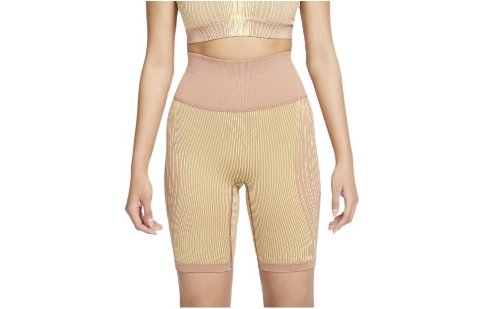 Повседневные шорты женские легкие яркие желтые Nike
Повседневные шорты женские легкие яркие желтые Nike