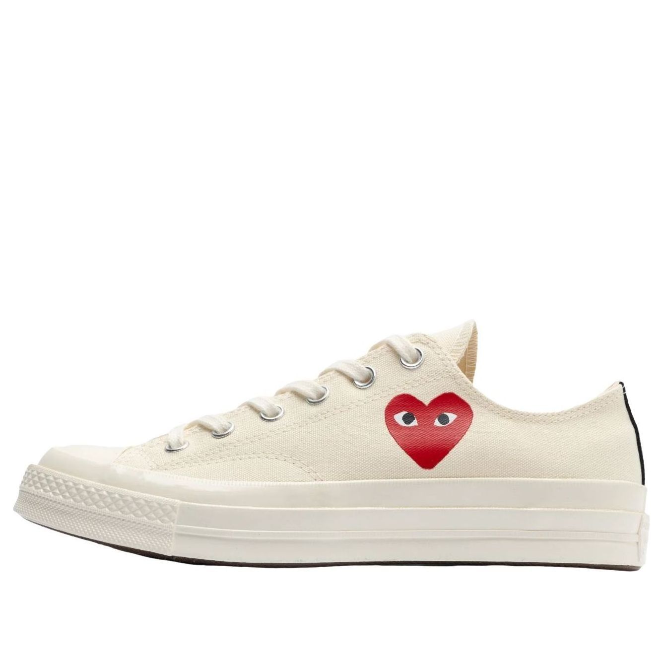 Converse x Comme des Garcons PLAY Chuck Taylor All Star 70 Ox 'Single Heart Milk'
Converse x Comme des Garcons PLAY Chuck Taylor All Star 70 Ox 'Single Heart Milk'