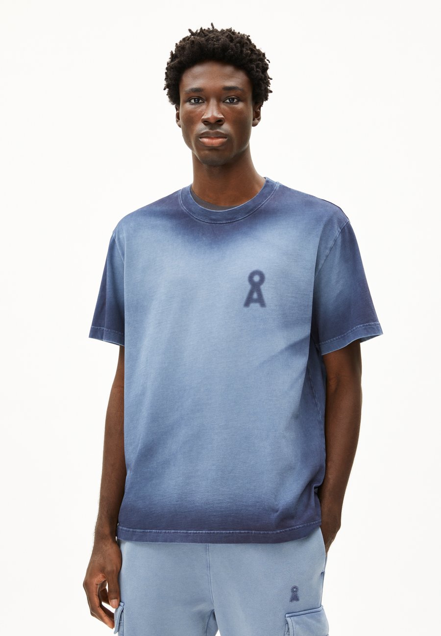 Футболка ARMEDANGELS AADRU GMT DYE SPRAY, Nightshadow Washed/Light Blue, Серый, Футболка ARMEDANGELS AADRU GMT DYE SPRAY, Nightshadow Washed/Light Blue
Футболка ARMEDANGELS AADRU GMT DYE SPRAY, Nightshadow Washed/Light Blue, Серый, Футболка ARMEDANGELS AADRU GMT DYE SPRAY, Nightshadow Washed/Light Blue