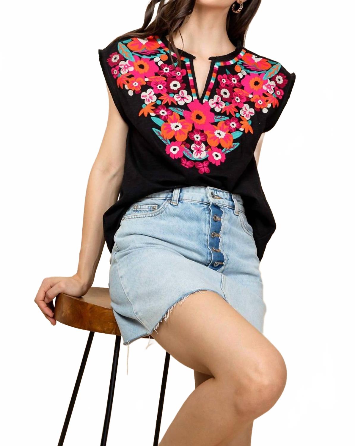 Топ Desert Lily Floral Top в черном/красном цвете THML
Топ Desert Lily Floral Top в черном/красном цвете THML