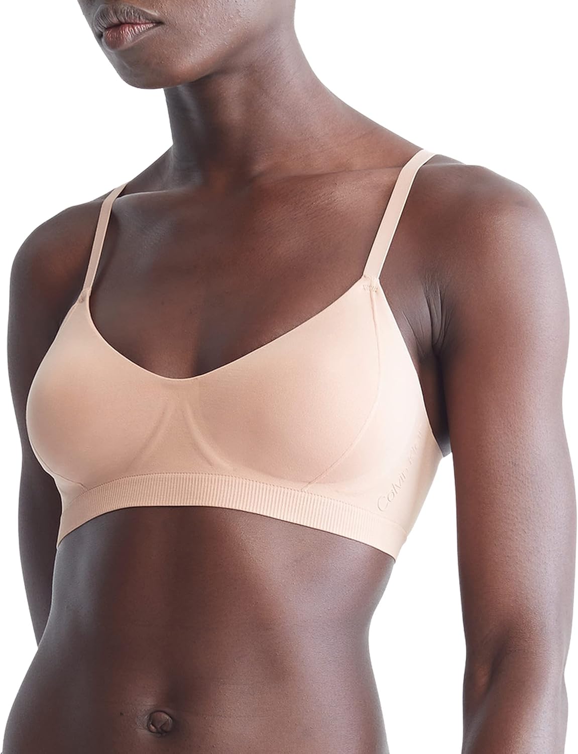 Женский бюстгальтер-бралетт Calvin Klein Bonded Flex Lightly Lined, Clay
Женский бюстгальтер-бралетт Calvin Klein Bonded Flex Lightly Lined, Clay