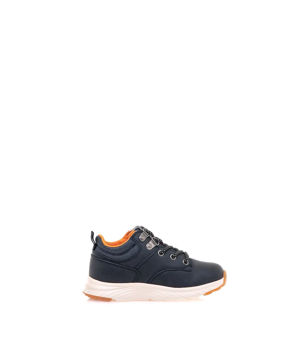 Детская спортивная обувь в стиле шлейф на белой подошве Mustang, темно-синий
Детская спортивная обувь в стиле шлейф на белой подошве Mustang, темно-синий