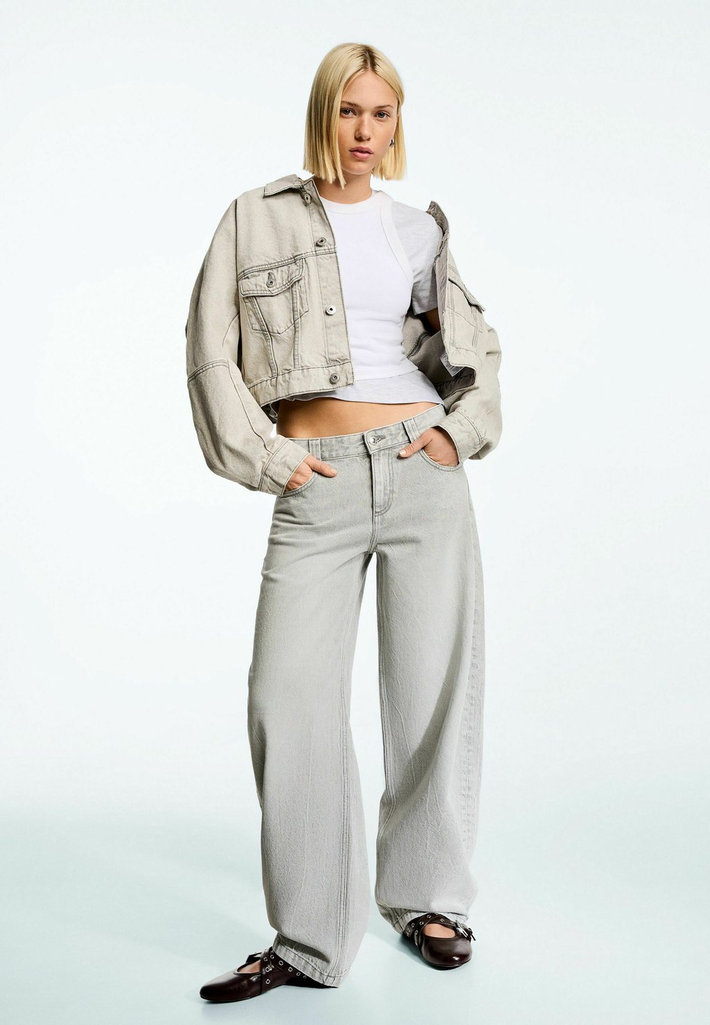 Джинсы свободного кроя Bershka, серый
Джинсы свободного кроя Bershka, серый