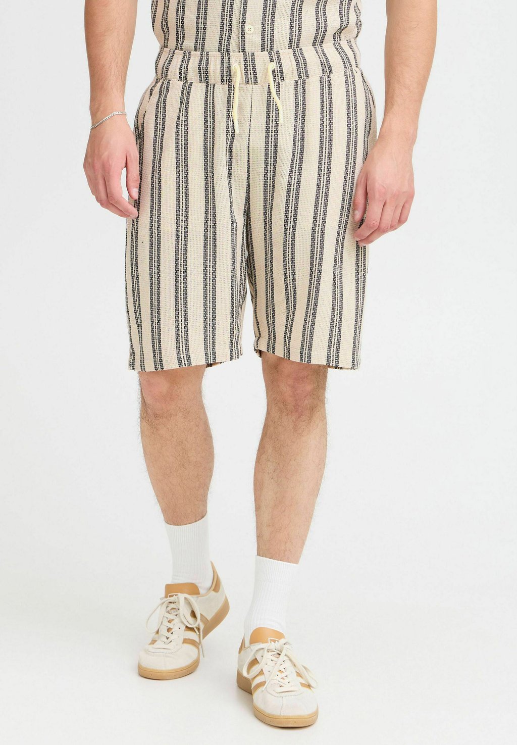 Шорты BHMORGAN Blend, бежевый
Шорты BHMORGAN Blend, бежевый