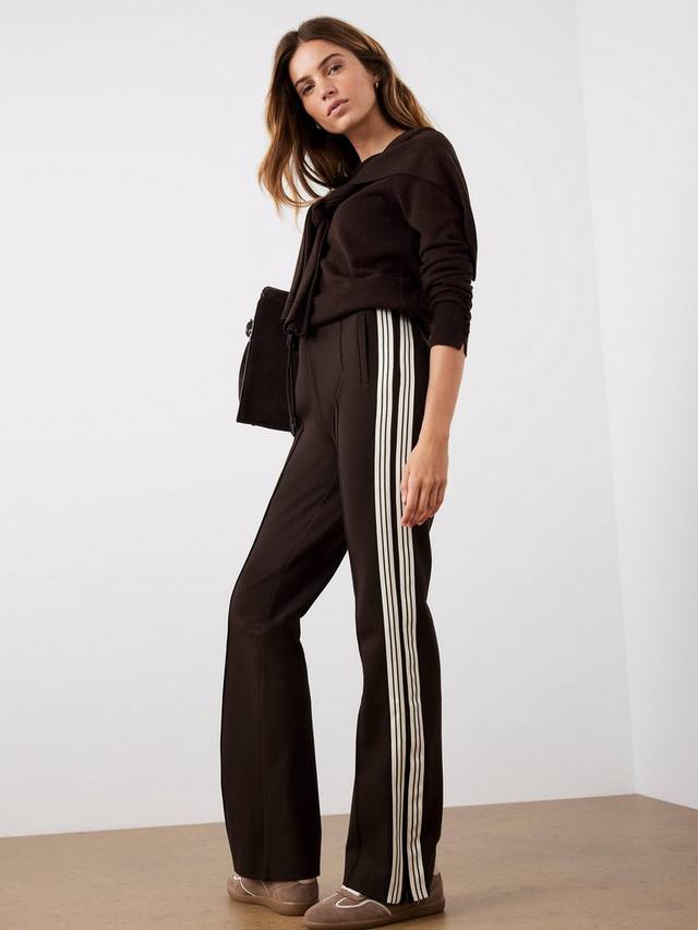 Брюки-клеш с боковой полосой из вельвета Mint Velvet, Brown/Multi
Брюки-клеш с боковой полосой из вельвета Mint Velvet, Brown/Multi