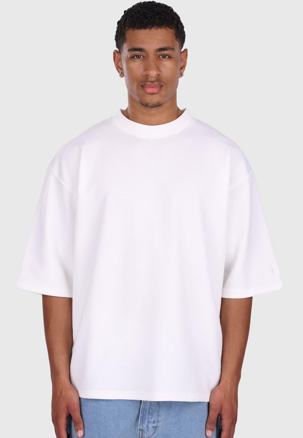 Базовая футболка Dropsize, белый
Базовая футболка Dropsize, белый