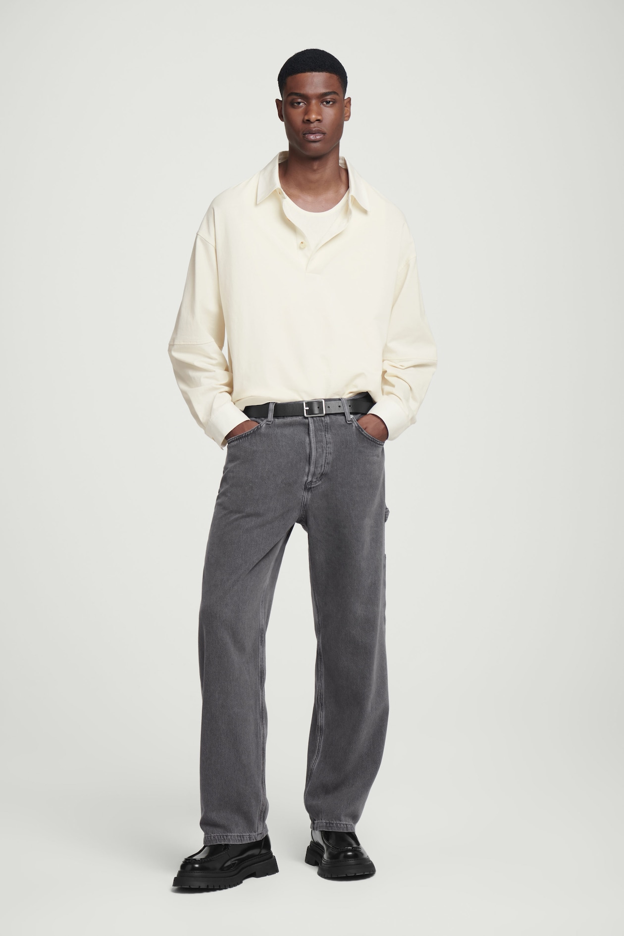 Джинсы "система" с прямыми ногами COS, черный
Джинсы "система" с прямыми ногами COS, черный