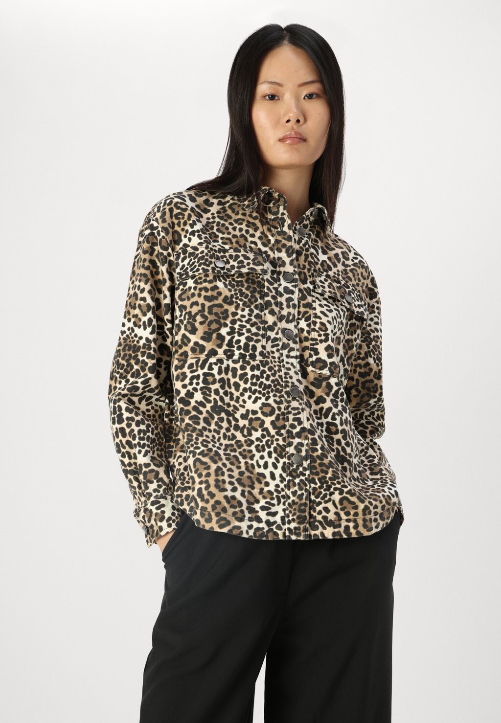 Летняя куртка JDYRAY SHACKET JDY, серый
Летняя куртка JDYRAY SHACKET JDY, серый