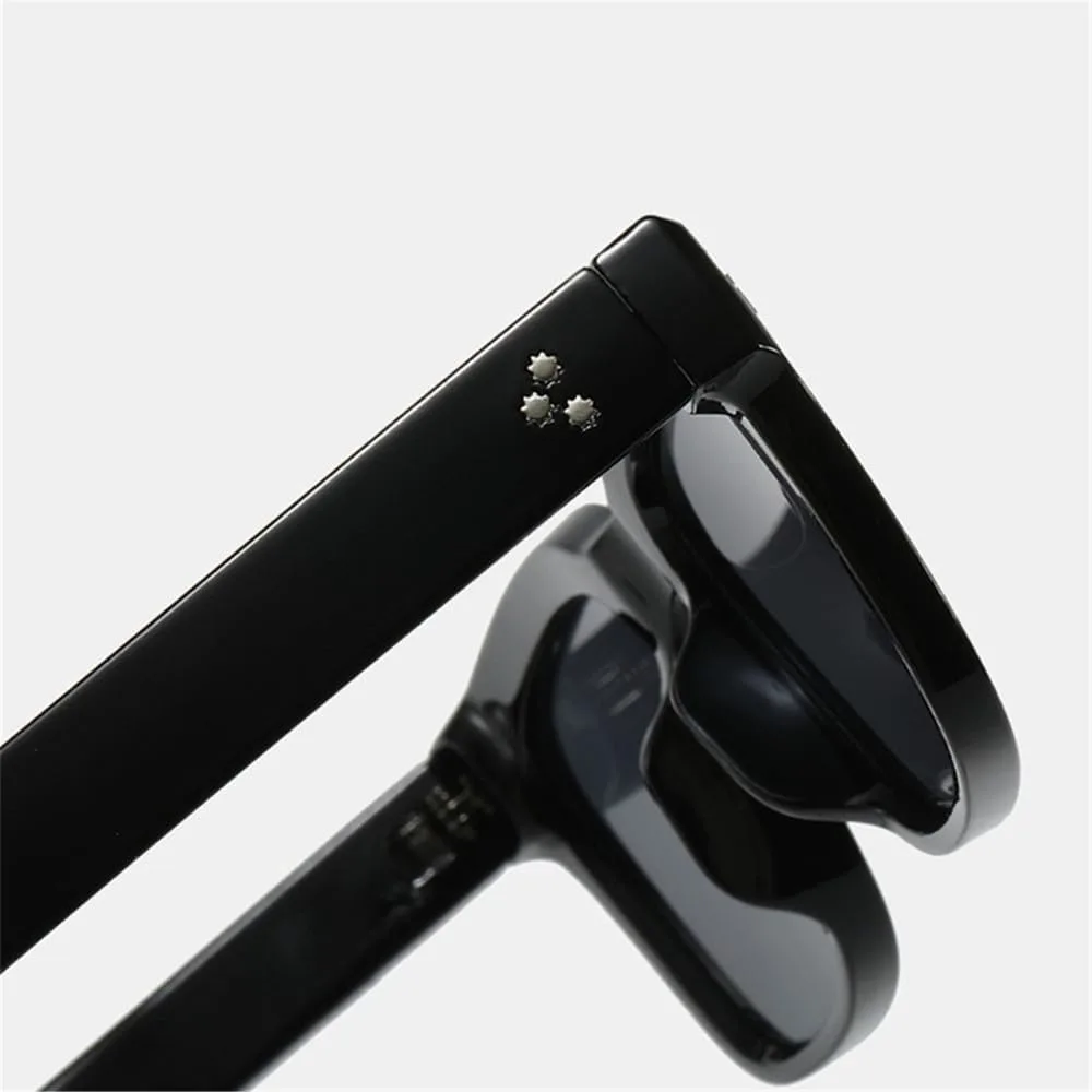 Солнцезащитные очки UV400 с градиентными заклепками и широкой оправой для женщин и мужчин, для бега и занятий спортом на открытом воздухе UYPTK, Black Yellow
Солнцезащитные очки UV400 с градиентными заклепками и широкой оправой для женщин и мужчин, для бега и занятий спортом на открытом воздухе UYPTK, Black Yellow