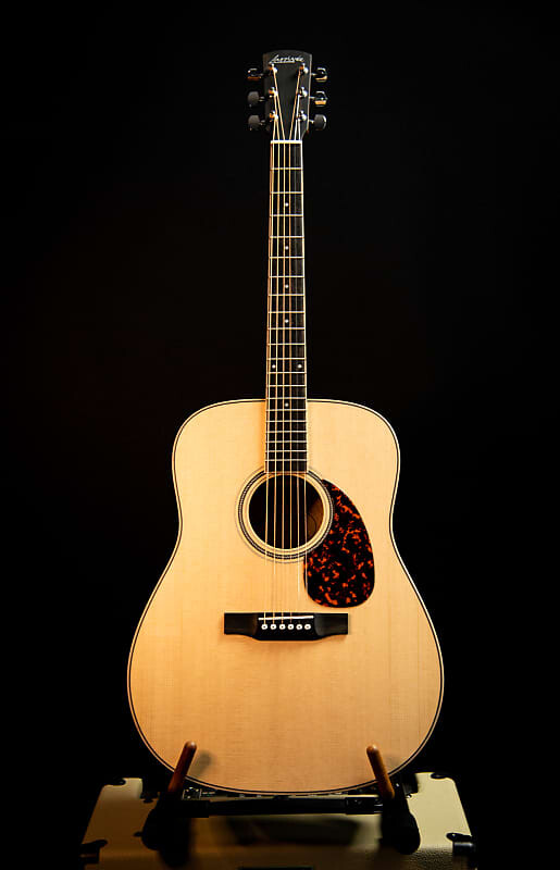 Акустическая гитара Larrivée D-03 Mahogany & Sitka Spruce
Акустическая гитара Larrivée D-03 Mahogany & Sitka Spruce