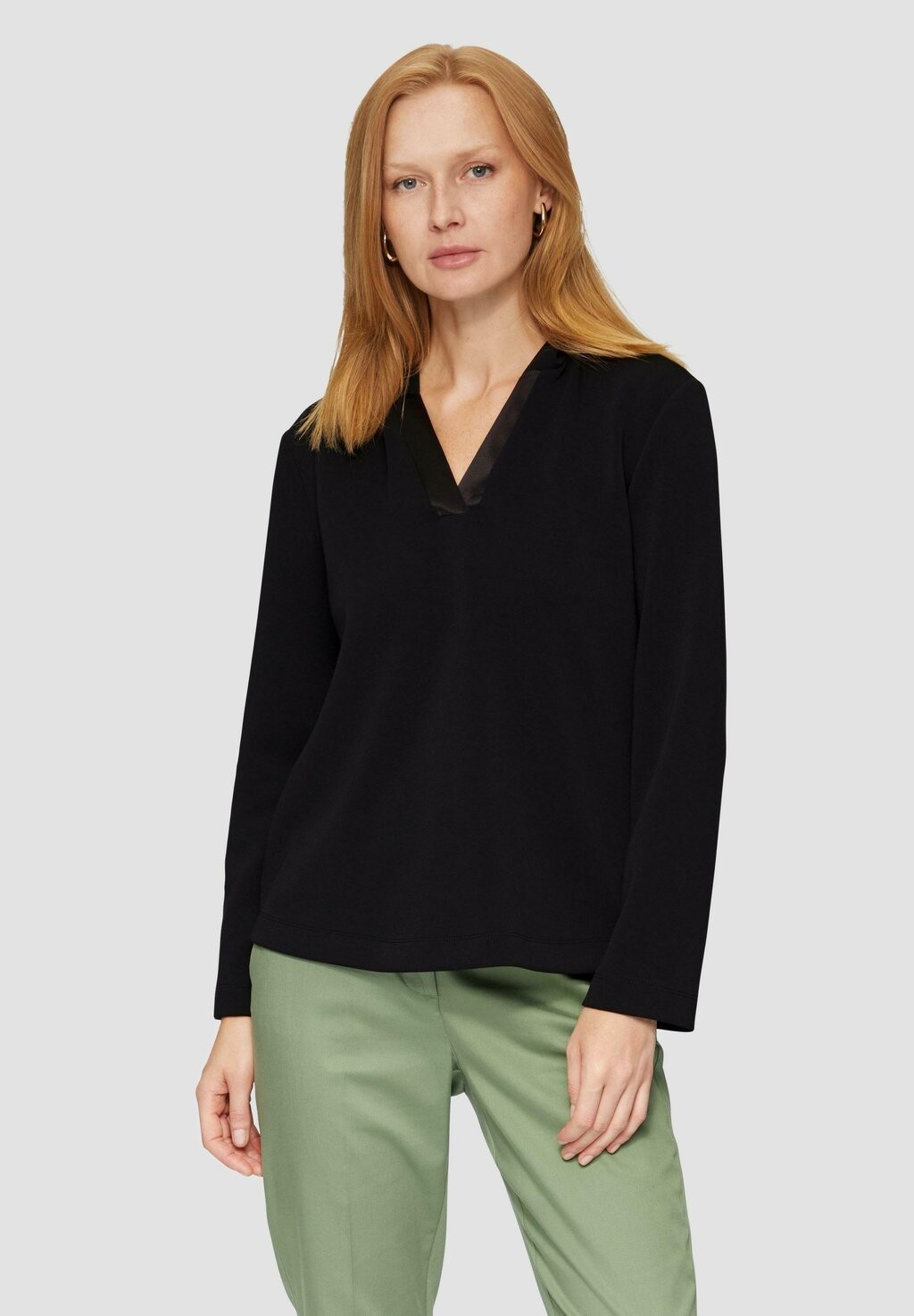 Толстовка с капюшоном s.Oliver BLACK LABEL, черный
Толстовка с капюшоном s.Oliver BLACK LABEL, черный