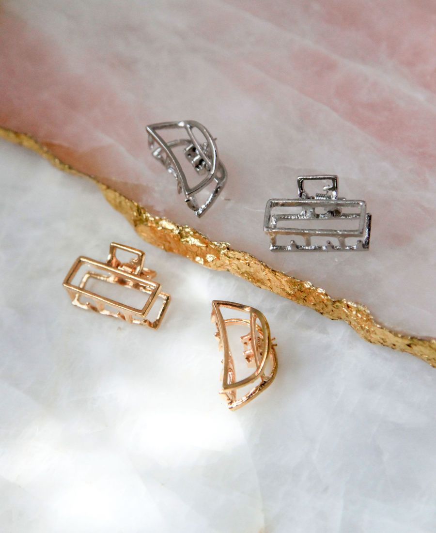 Миниатюрный набор зажимов для челюсти золотистого и серебристого цвета Soho Style, мультколор
Миниатюрный набор зажимов для челюсти золотистого и серебристого цвета Soho Style, мультколор