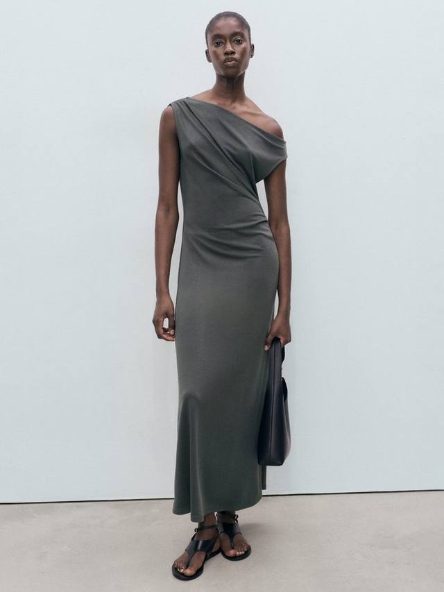 Платье Cupo Drape без рукавов Mango, Charcoal
Платье Cupo Drape без рукавов Mango, Charcoal