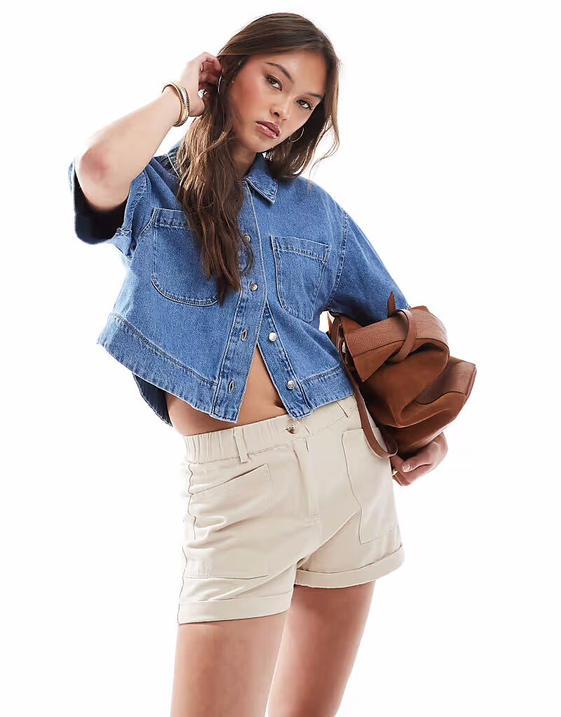 Шорты Brave Soul из хлопка с карманами в камне
Шорты Brave Soul из хлопка с карманами в камне