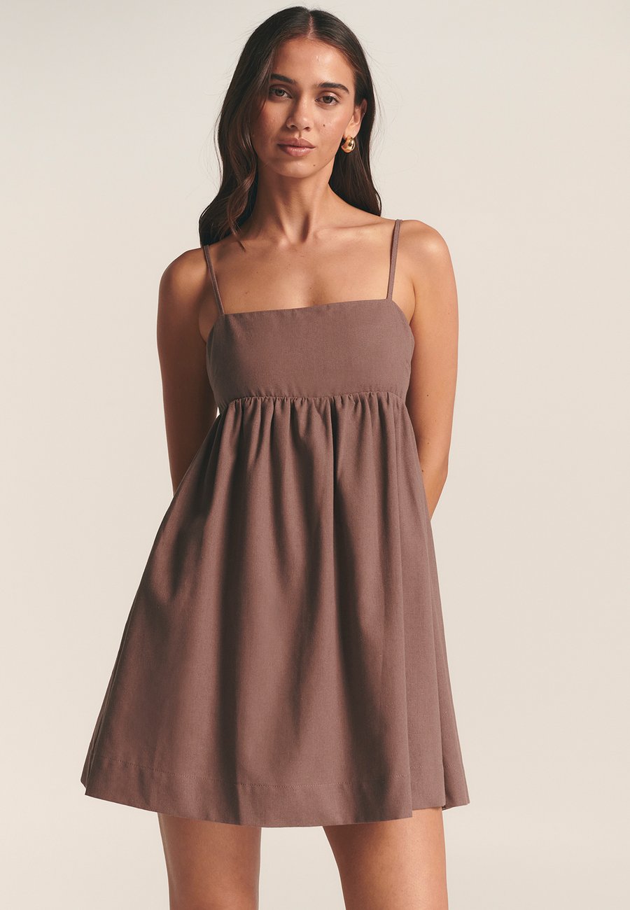 Платье ST MRLO ASTER, Cacao/Brown
Платье ST MRLO ASTER, Cacao/Brown