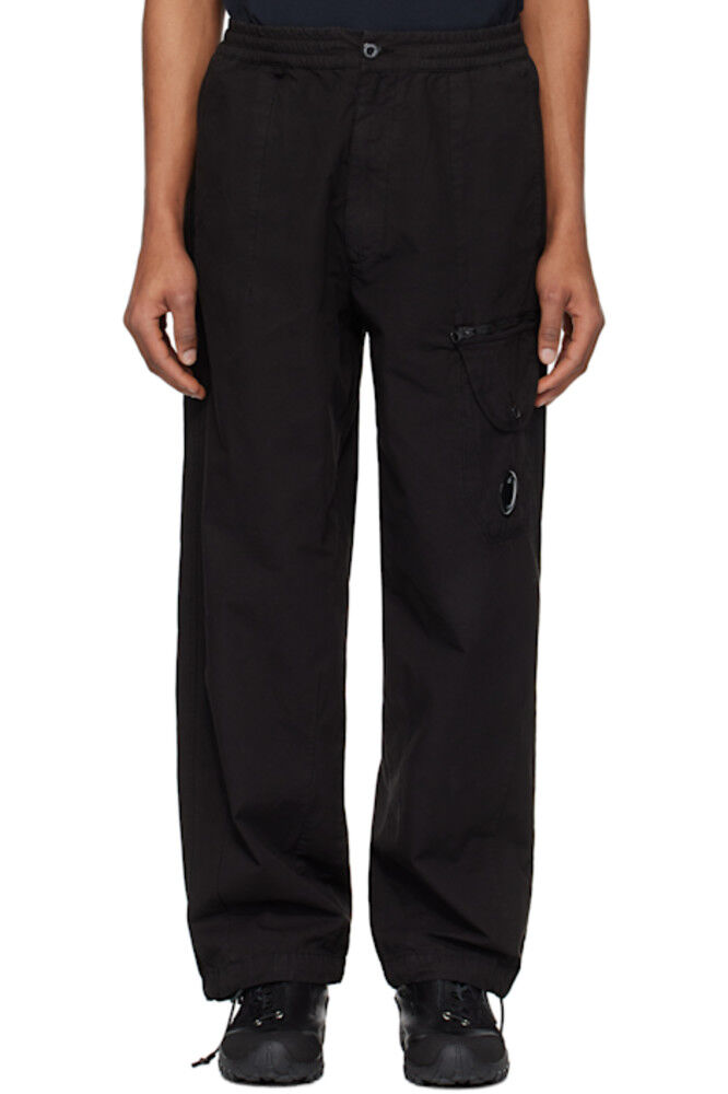 Черные брюки-карго с линзами из микрорепса C.P. Company
Черные брюки-карго с линзами из микрорепса C.P. Company