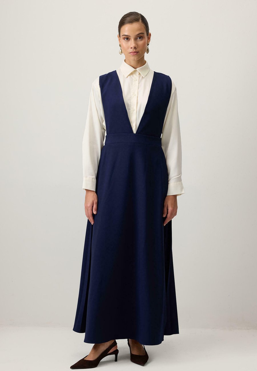 Платье Touché Privé Maxi dress, Navy Blue/Dark Blue
Платье Touché Privé Maxi dress, Navy Blue/Dark Blue