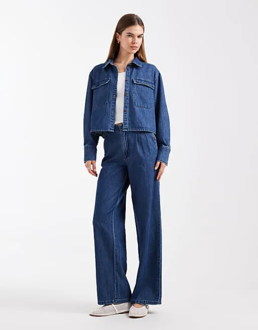 Джинсы синего цвета со складками Vero Moda Rae
Джинсы синего цвета со складками Vero Moda Rae