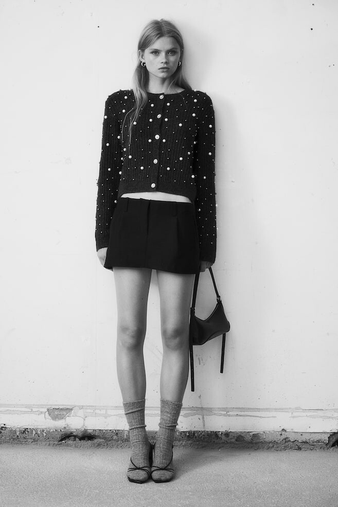 Кардиган резинкой с жемчугом H&M, серый
Кардиган резинкой с жемчугом H&M, серый