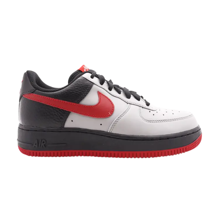 Кроссовки Nike Air Force 1 '07 'Grey Red', серый
Кроссовки Nike Air Force 1 '07 'Grey Red', серый