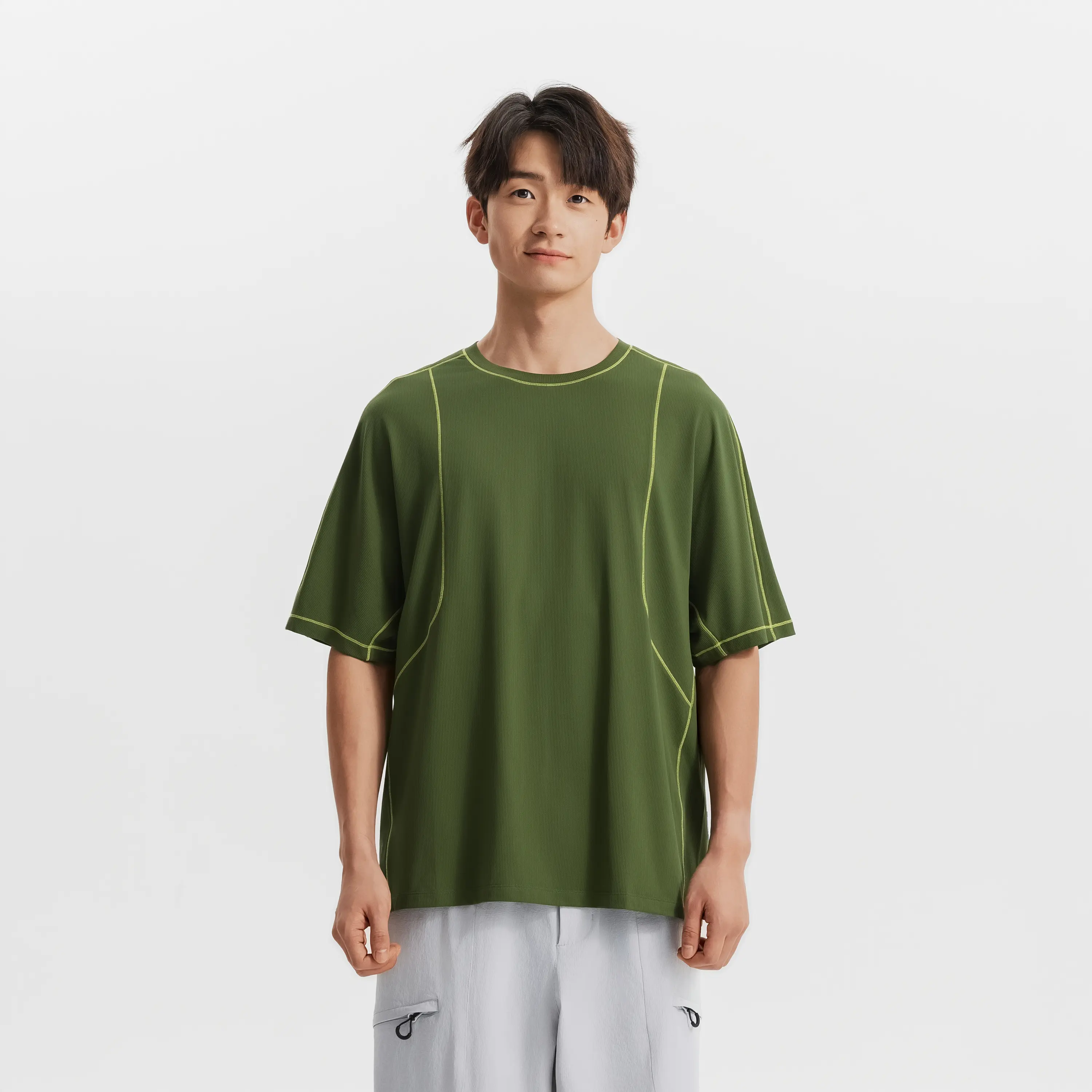 Мужская флисовая футболка Decathlon SPORTSWEAR городская функциональная 
Мужская флисовая футболка Decathlon SPORTSWEAR городская функциональная