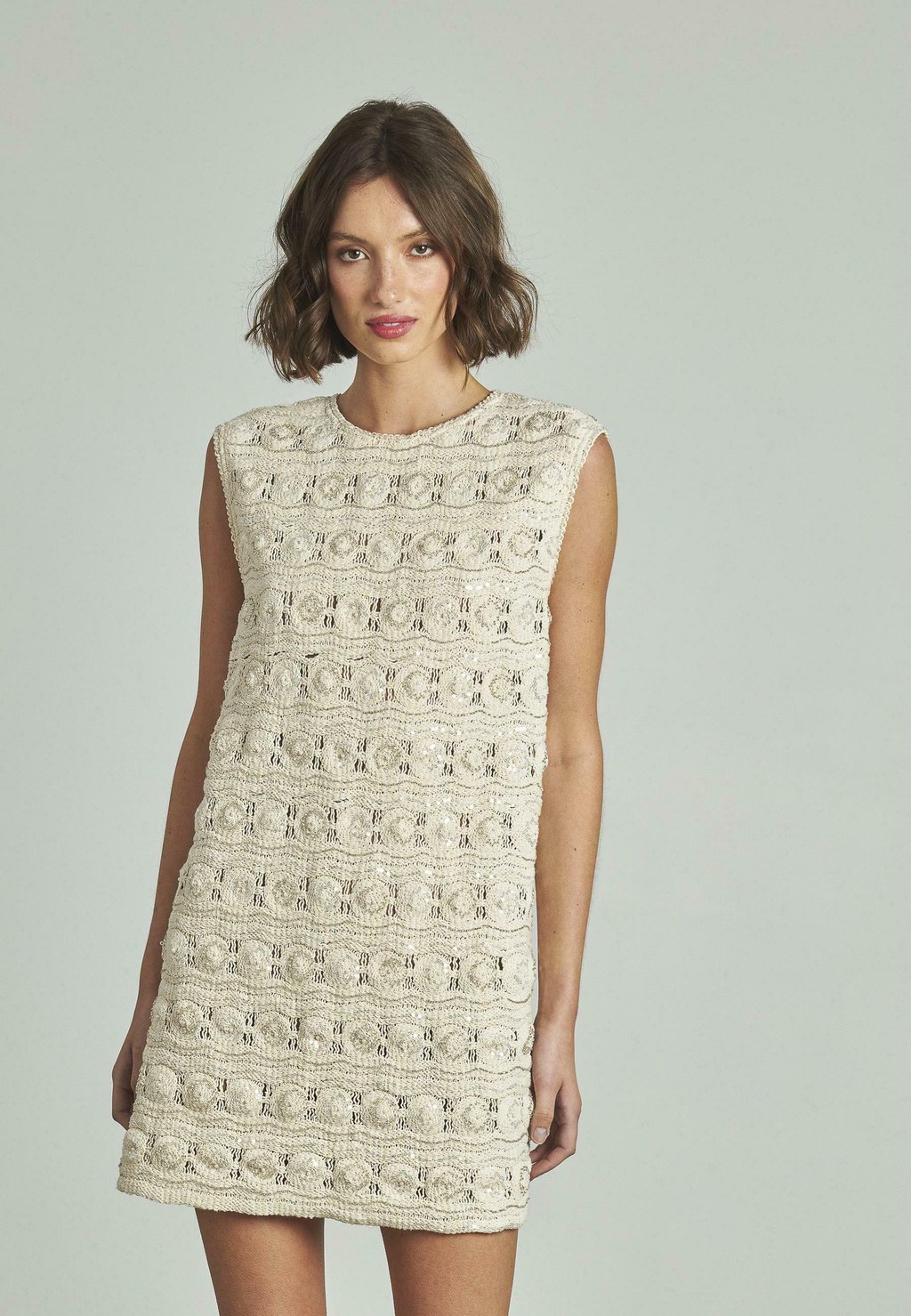 Вязаное платье ESTRUCTURA CRUDO Alma en Pena, слоновая кость
Вязаное платье ESTRUCTURA CRUDO Alma en Pena, слоновая кость