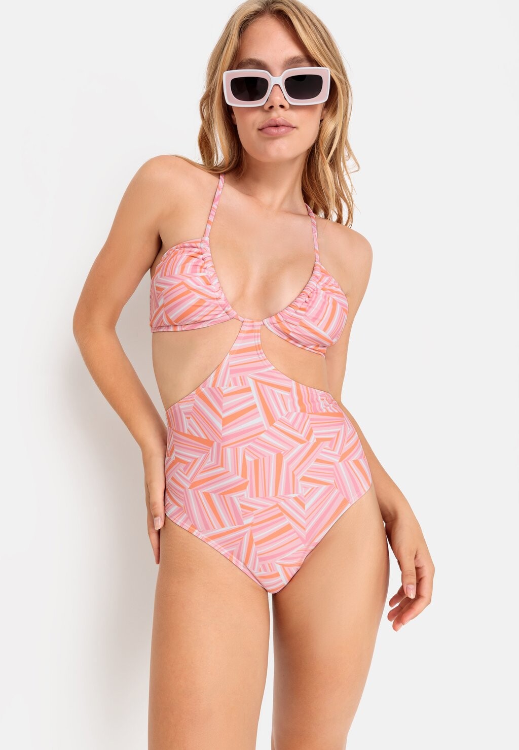 Купальник LSCN by Lascana, цвет pink bedruckt
Купальник LSCN by Lascana, цвет pink bedruckt