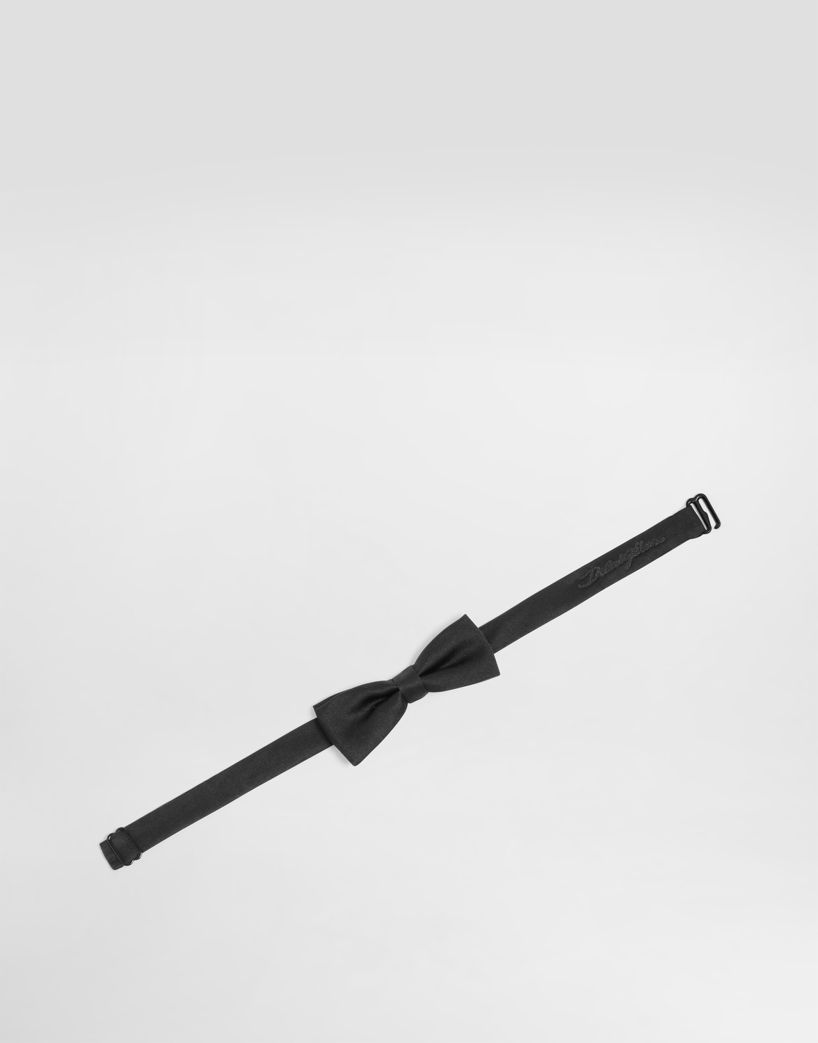 Галстук-бабочка duchesse с вышивкой dolce&gabbana Dolce & Gabbana, черный
Галстук-бабочка duchesse с вышивкой dolce&gabbana Dolce & Gabbana, черный