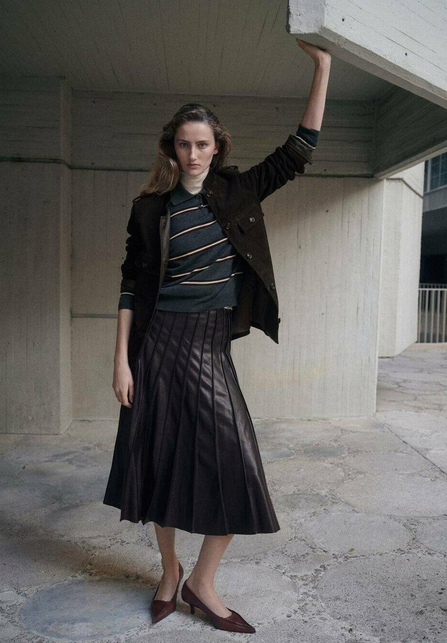 Юбка Mango A-line skirt, Brown
Юбка Mango A-line skirt, Brown