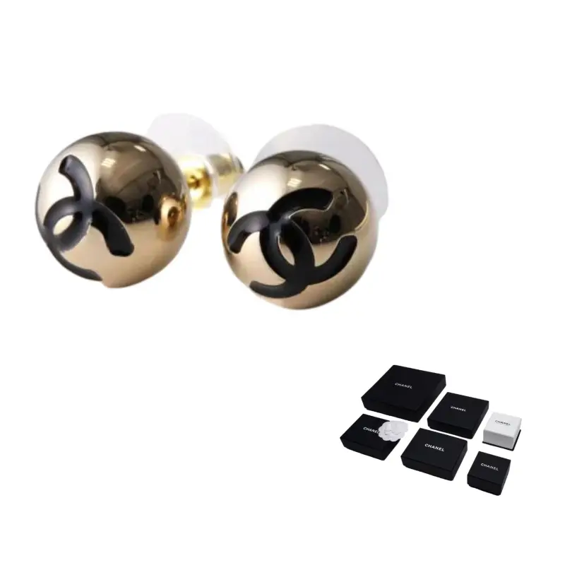 CHANEL Металлические серьги-гвоздики Women's Gold
CHANEL Металлические серьги-гвоздики Women's Gold