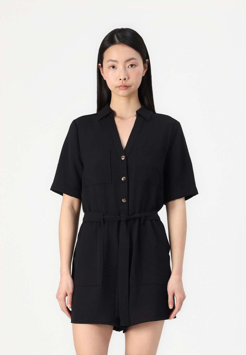 Комбинезон ONLMACHA LIFE PLAYSUIT ONLY, черный 
Комбинезон ONLMACHA LIFE PLAYSUIT ONLY, черный