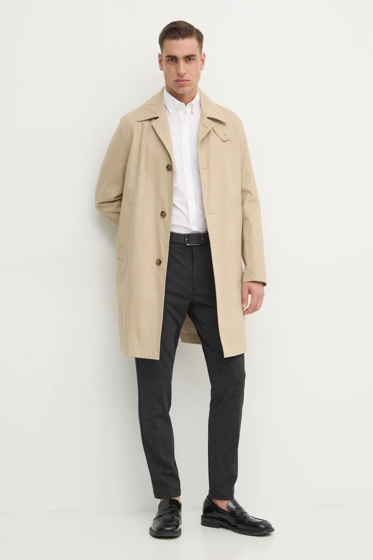 Пальто BOSS, бежевый
Пальто BOSS, бежевый