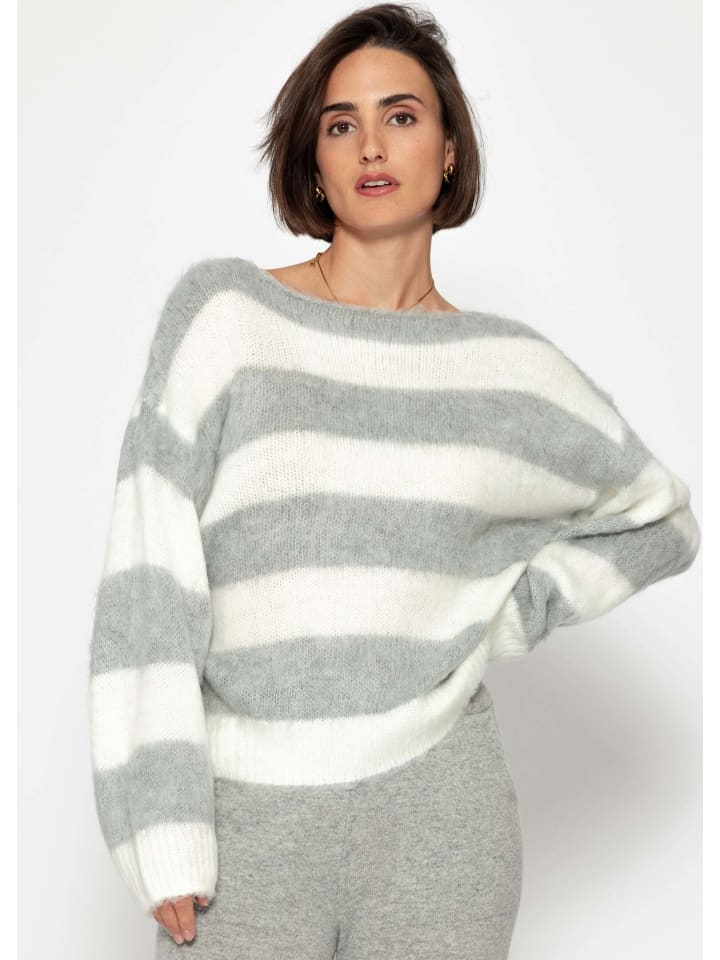 Полосатый свитер серого цвета SASSYCLASSY
Полосатый свитер серого цвета SASSYCLASSY