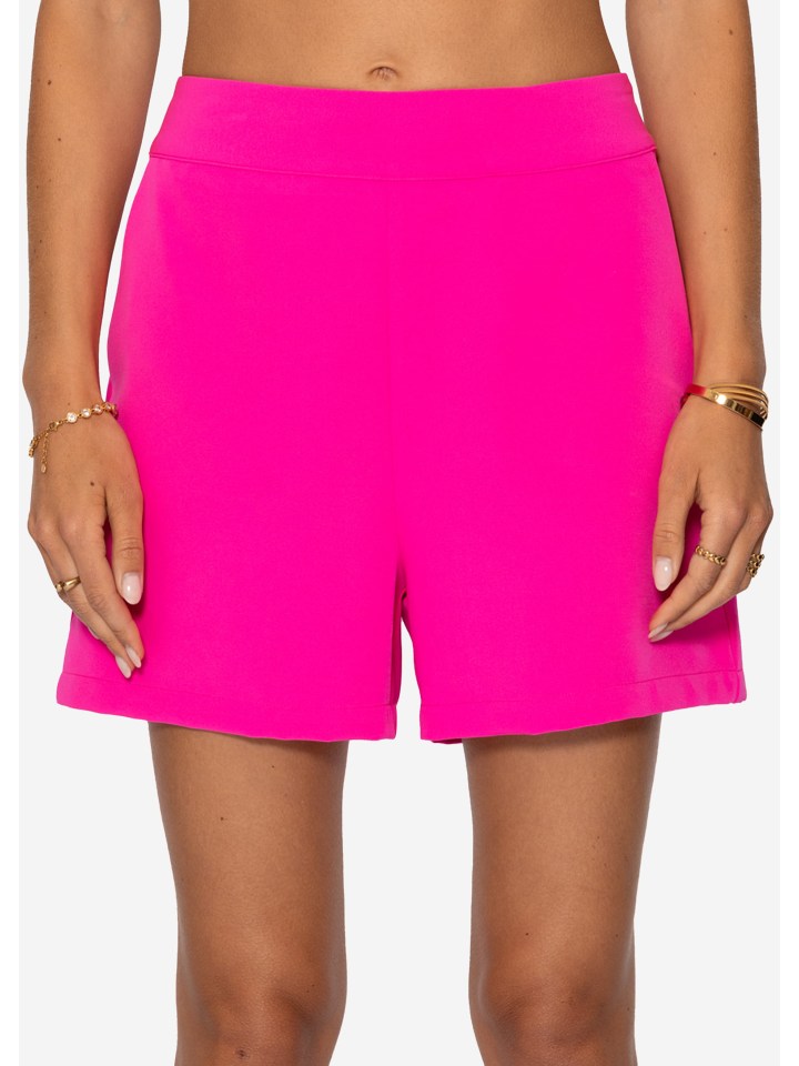 Тканевые шорты SASSYCLASSY
Тканевые шорты SASSYCLASSY