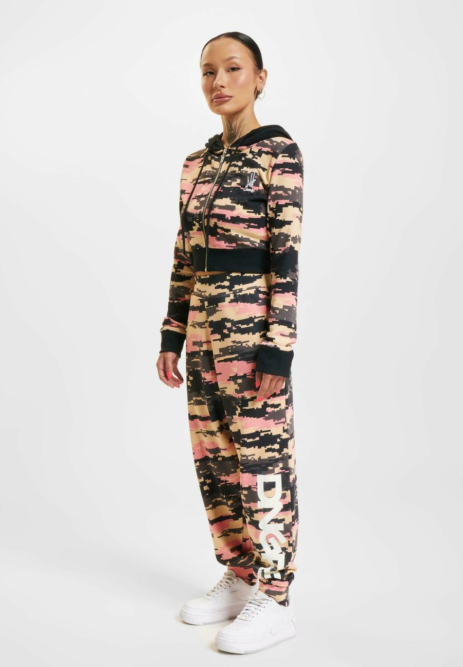 Толстовка Dangerous DNGRS OBSCURE, Black Pixelcamouflage/Black, Черный, Толстовка Dangerous DNGRS OBSCURE, Black Pixelcamouflage/Black
Толстовка Dangerous DNGRS OBSCURE, Black Pixelcamouflage/Black, Черный, Толстовка Dangerous DNGRS OBSCURE, Black Pixelcamouflage/Black