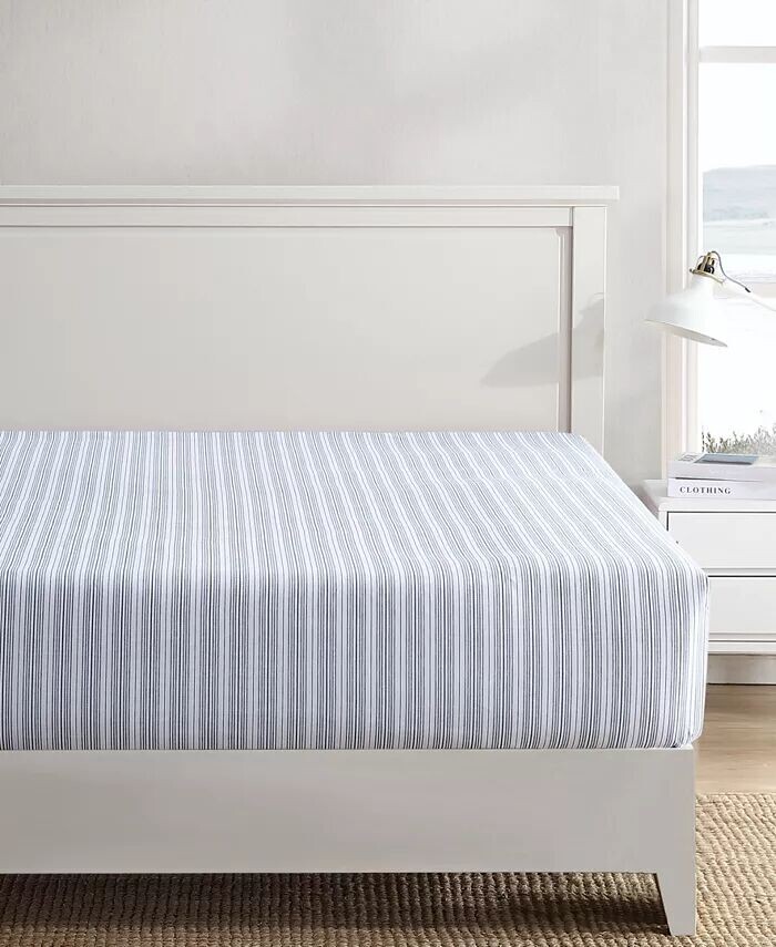 Простыня на резинке из хлопка и перкаля в полоску Beaux Stripe, King Nautica, синий
Простыня на резинке из хлопка и перкаля в полоску Beaux Stripe, King Nautica, синий