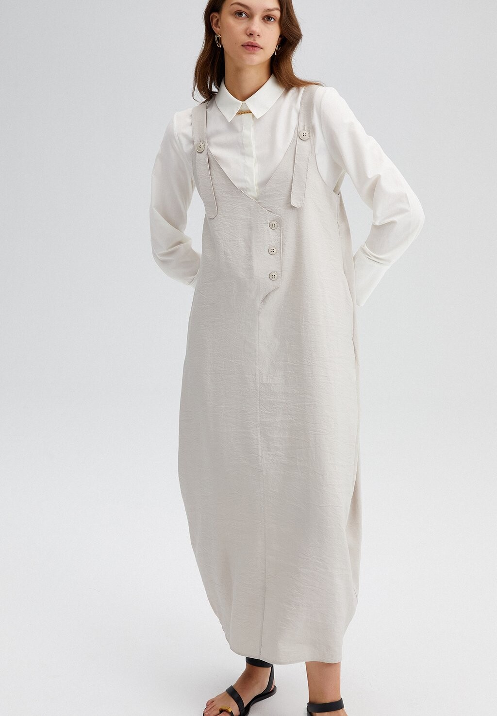 Платье макси BUTTON DETAILED Touché Privé, цвет beige
Платье макси BUTTON DETAILED Touché Privé, цвет beige