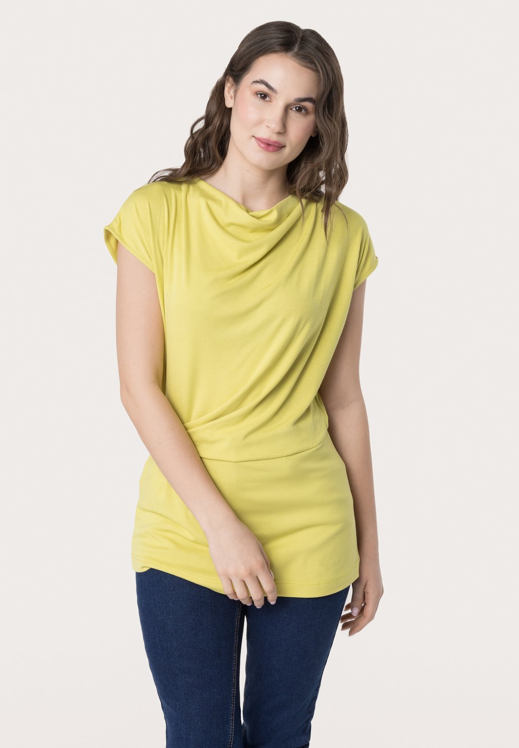 Базовая футболка QUIOSQUE, желтый
Базовая футболка QUIOSQUE, желтый