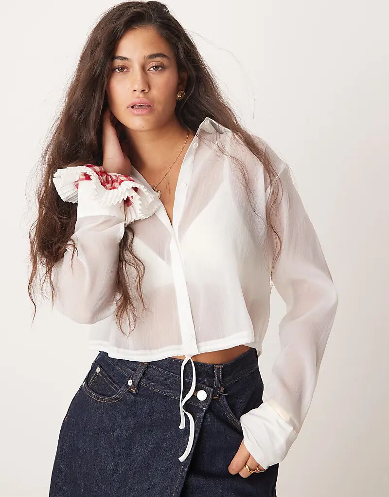 Укороченная рубашка с завязками на талии белого цвета New Look
Укороченная рубашка с завязками на талии белого цвета New Look