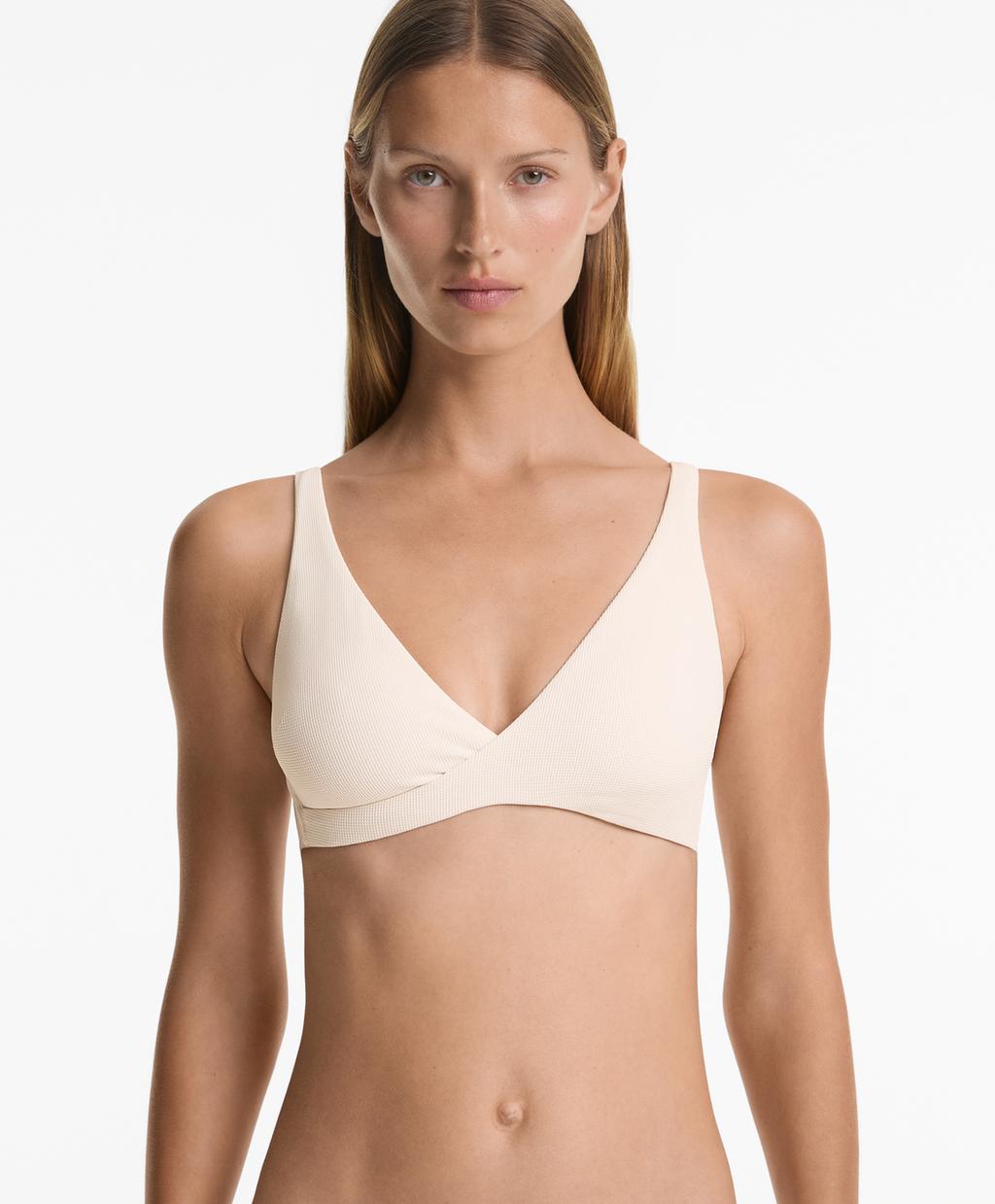 Пикантный перекрещивающийся топ-бикини на бретельках Oysho, бледный экрю
Пикантный перекрещивающийся топ-бикини на бретельках Oysho, бледный экрю