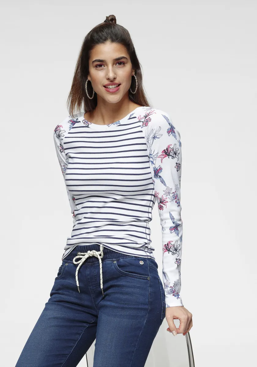 Рубашка KangaROOS с длинными рукавами и модным сочетанием узоров, темно-синий
Рубашка KangaROOS с длинными рукавами и модным сочетанием узоров, темно-синий