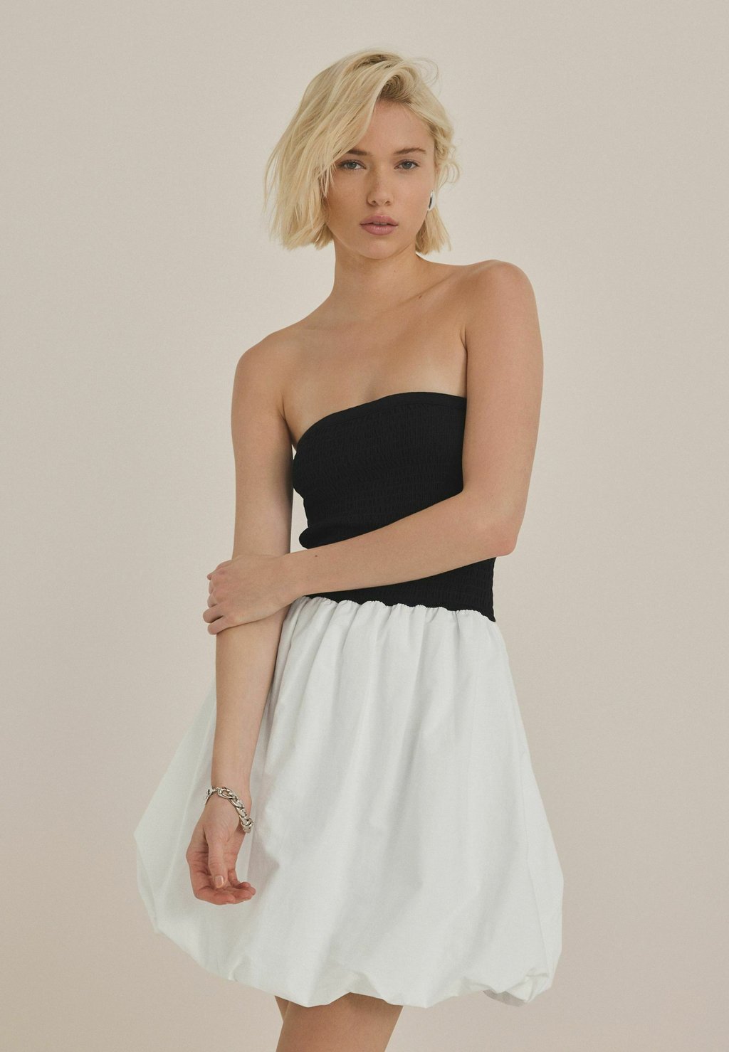 Повседневное платье Next, черный
Повседневное платье Next, черный