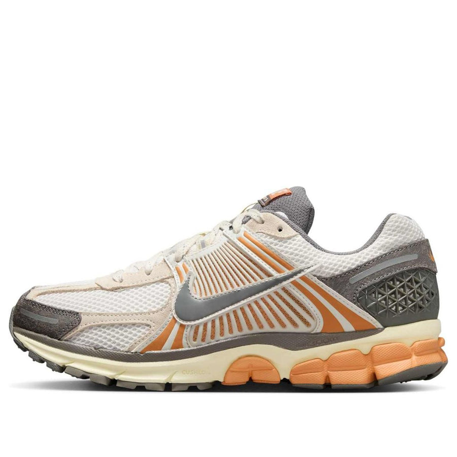 Кроссовки Nike Air Zoom Vomero 5 'Copper Moon', бежевый
Кроссовки Nike Air Zoom Vomero 5 'Copper Moon', бежевый